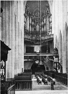 S. 682 Zum Umbaue der grossen Orgel in d...