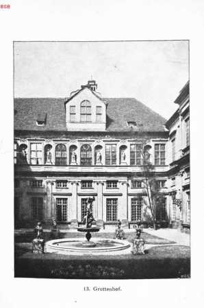 Abbildung 13.Grottenhof. (31)
