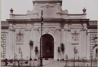 Staatliche Anstalten
