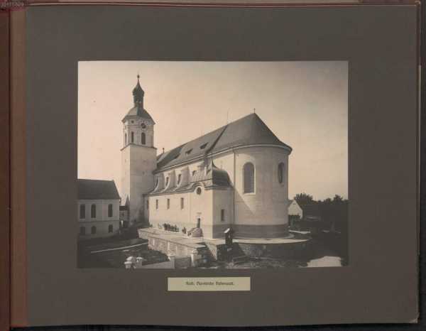 Kath. Pfarrkirche Hohenwart
 from