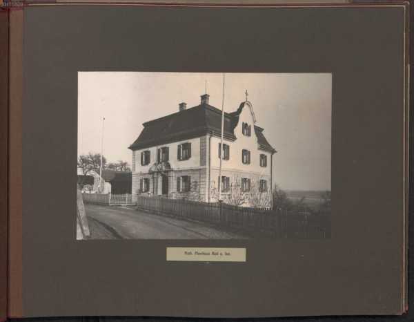 Kath. Pfarrhaus Reit a. Inn
 from