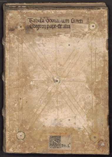 Vorderer Deckel
 aus